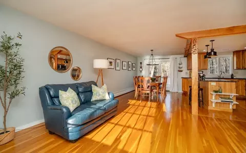 Living - 38 Cole, Beverly, MA 01915 photo 3 of 4
