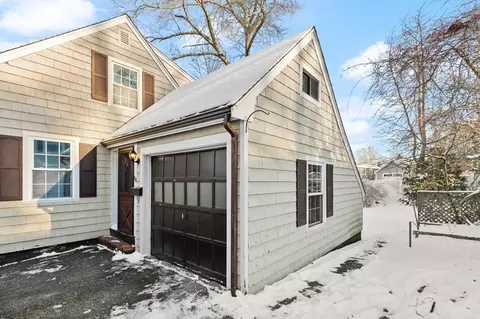 Exterior - 88 Wescroft Rd, Reading, MA 01867 photo 4 of 7