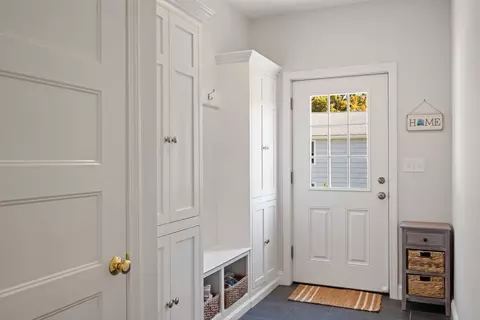 Entry Way - 14 Leonard St, Hingham, MA 02043 photo 2 of 2