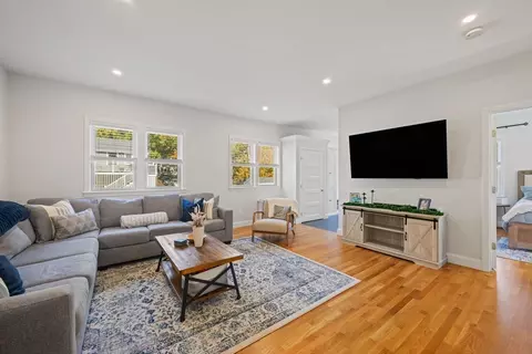 Living - 14 Leonard St, Hingham, MA 02043 photo 1 of 2