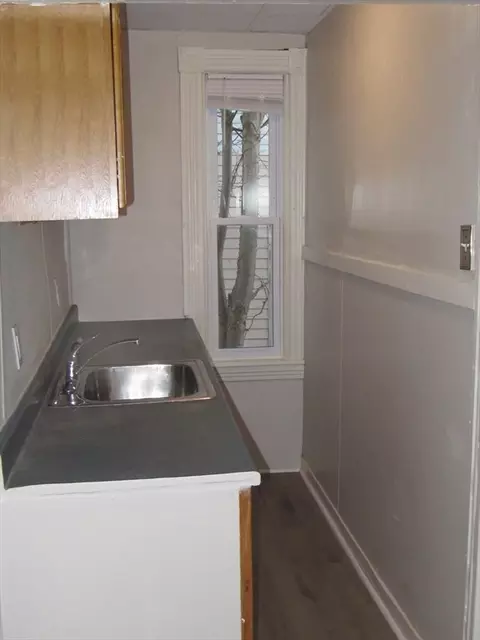 Kitchen - 1 Lund St, Worcester, MA 01607 photo 3 of 3