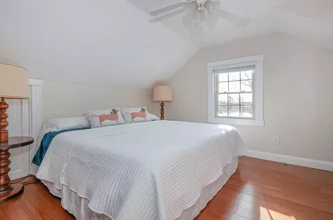 20 Temple Pl, Fairhaven, MA 02719 photo 18