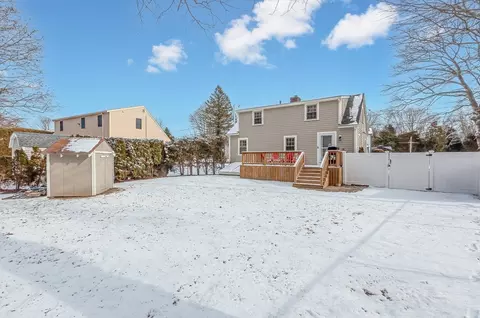 20 Temple Pl, Fairhaven, MA 02719 photo 5