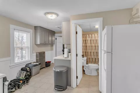 17 Griffin St, Springfield, MA 01104 photo 5