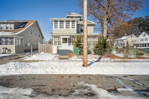 130 Hastings St, Springfield, MA 01104