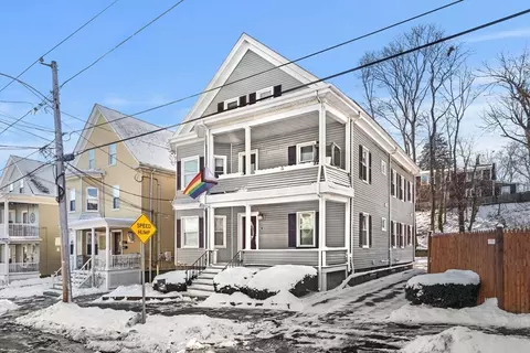 27 Dunlap St #3, Salem, MA 01970