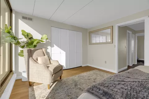 1856 Beacon St #PHD, Brookline, MA 02445 photo 22