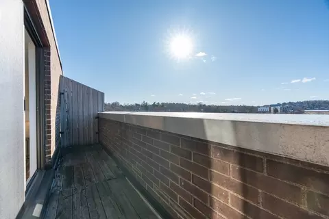 1856 Beacon St #PHD, Brookline, MA 02445 photo 29