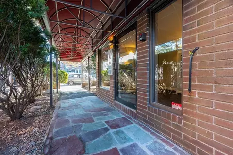 1856 Beacon St #PHD, Brookline, MA 02445 photo 31