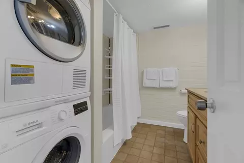 1856 Beacon St #PHD, Brookline, MA 02445 photo 16