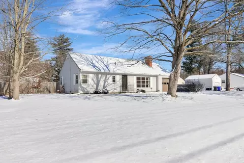 Exterior - 214 Acrebrook Rd, Springfield, MA 01129 photo 2 of 8