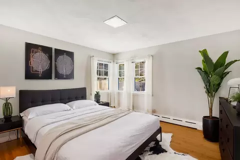 Bedroom - 214 Acrebrook Rd, Springfield, MA 01129 photo 4 of 6