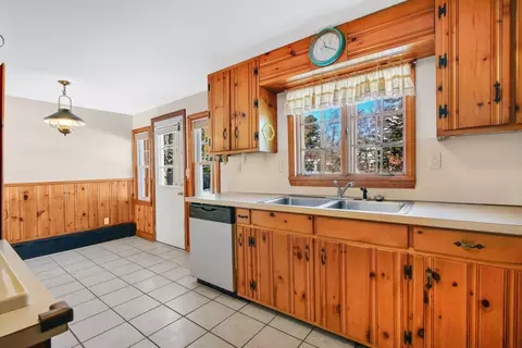 Kitchen - 214 Acrebrook Rd, Springfield, MA 01129 photo 6 of 6