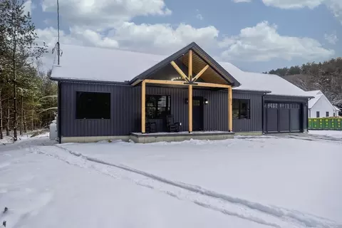 3016 Foster St, Palmer, MA 01069