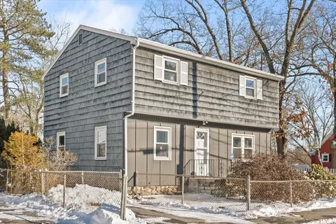 37 Hobson St, Methuen, MA 01844
