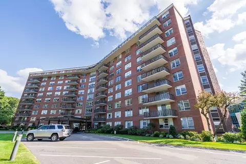 280 Boylston St #604, Newton, MA 02459
