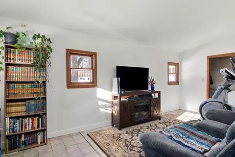 22 Penn Brook Ave, Georgetown, MA 01833 photo 4