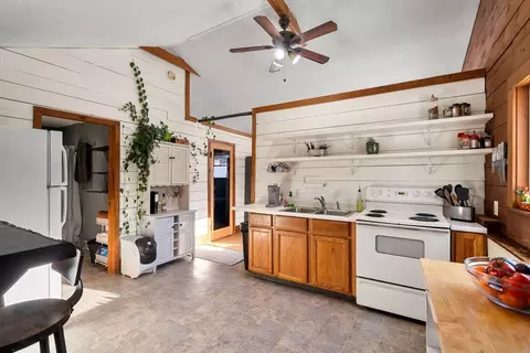 22 Penn Brook Ave, Georgetown, MA 01833 photo 9