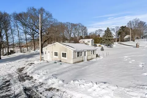 22 Penn Brook Ave, Georgetown, MA 01833 photo 2