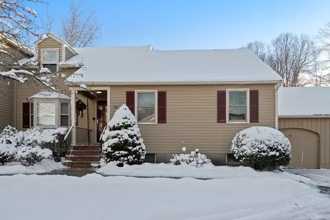 78 Village Post Rd #78, Danvers, MA 01923