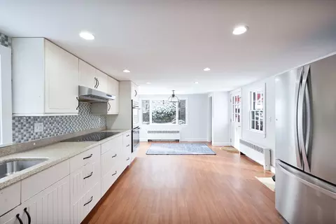 Kitchen - 489 Main St, Hingham, MA 02043 photo 4 of 4