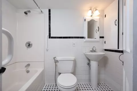 Bath - 489 Main St, Hingham, MA 02043 photo 1 of 1