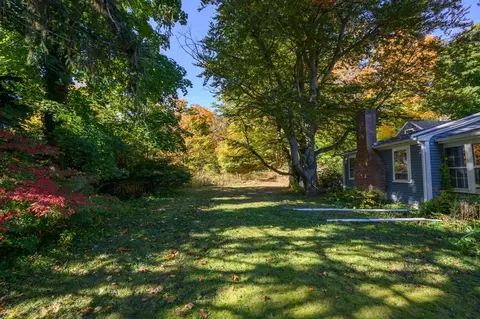 Exterior - 489 Main St, Hingham, MA 02043 photo 6 of 10