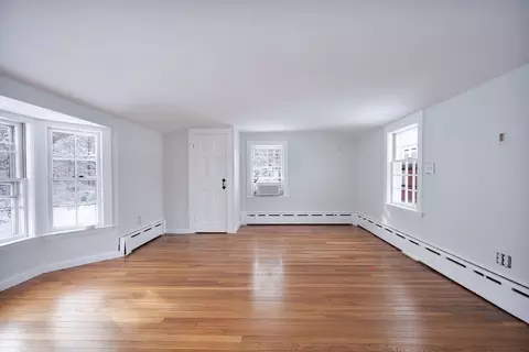 Living - 489 Main St, Hingham, MA 02043 photo 9 of 9