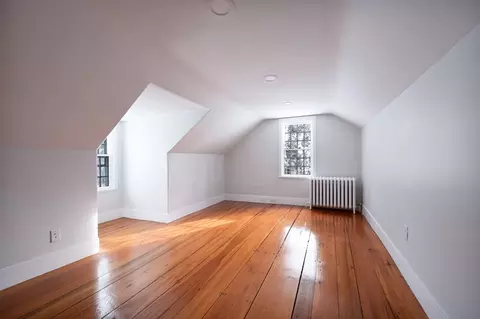Bedroom - 489 Main St, Hingham, MA 02043 photo 3 of 4