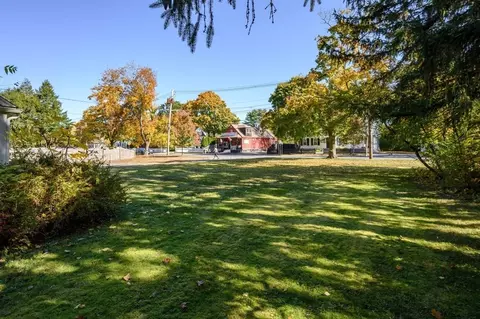Exterior - 489 Main St, Hingham, MA 02043 photo 5 of 10