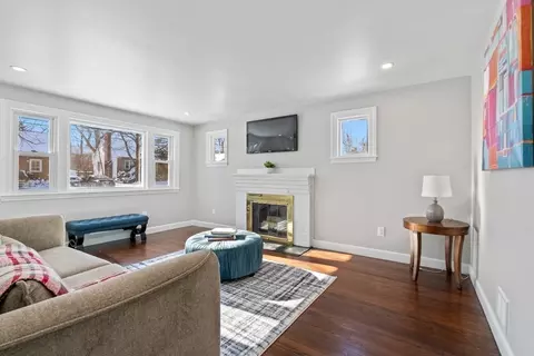 136 Taylor Ave, Dedham, MA 02026 photo 4