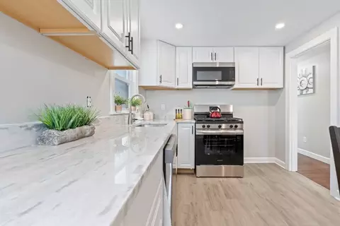 136 Taylor Ave, Dedham, MA 02026 photo 9