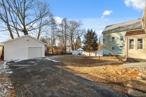 18 Lincoln St, Webster, MA 01570 photo 12