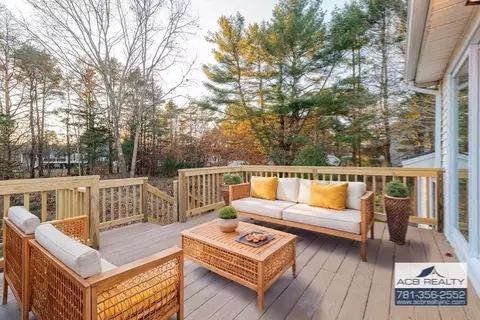 43 Sequoya Ln, Hanover, MA 02339 photo 20