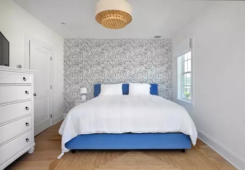 Bedroom - 74 Samoset Ave, Hull, MA 02045 photo 2 of 5