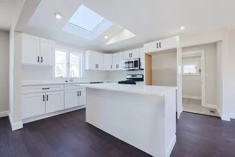179 W Central St, Franklin, MA 02038