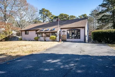 124 Webbers Path, Yarmouth, MA 02673