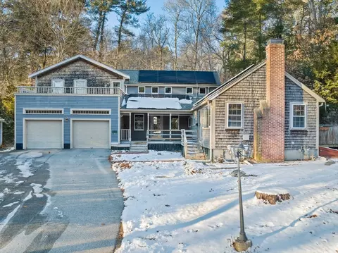 649 Ferry St, Marshfield, MA 02050