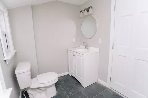 Bath - 75 Lumae St, Springfield, MA 01119 photo 6 of 7