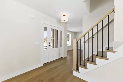 Entry Way - 1 Haystack Ln, Berkley, MA 02779 photo 4 of 4