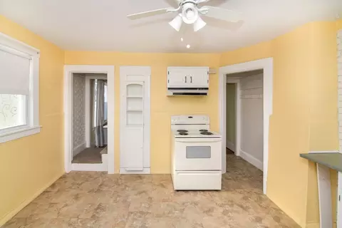 Entry Way - 267-269 Redlands St, Springfield, MA 01104 photo 1 of 1