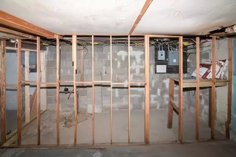 Other - 267-269 Redlands St, Springfield, MA 01104 photo 10 of 11