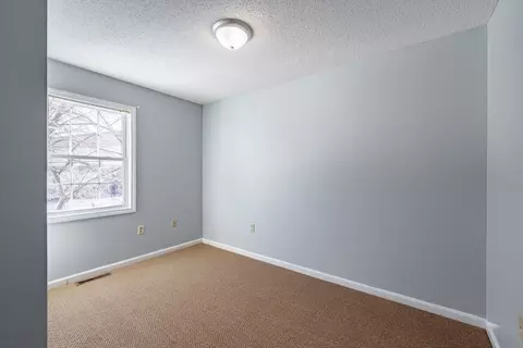 Bedroom - 75-77 Pinevale St, Springfield, MA 01151 photo 1 of 11