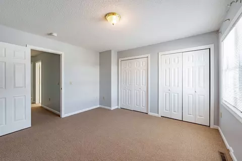 Bedroom - 75-77 Pinevale St, Springfield, MA 01151 photo 6 of 11