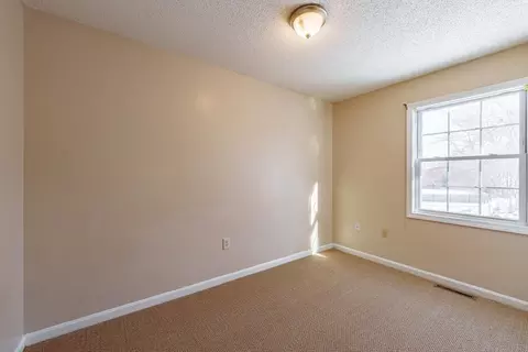 Bedroom - 75-77 Pinevale St, Springfield, MA 01151 photo 9 of 11