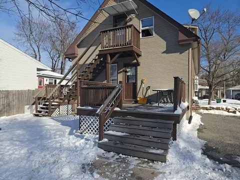 25 Christopher St, Chicopee, MA 01020 photo 2