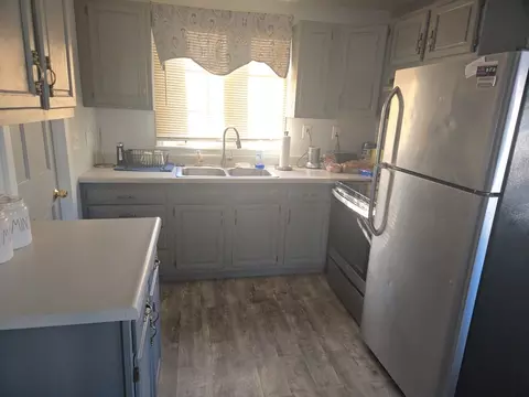 25 Christopher St, Chicopee, MA 01020 photo 6