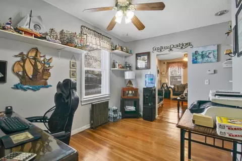 Entry Way - 253 Fairview Ave, Chicopee, MA 01013 photo 1 of 2