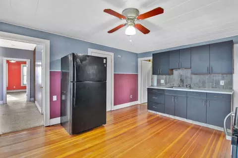 Entry Way - 253 Fairview Ave, Chicopee, MA 01013 photo 2 of 2