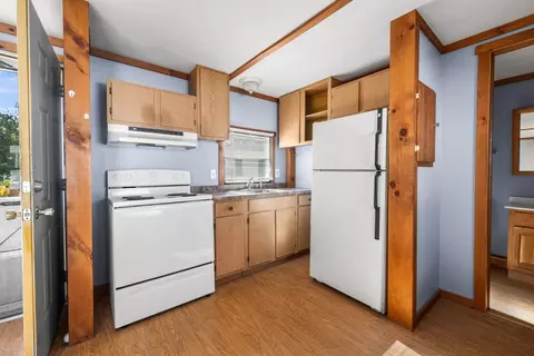 751 Washington St Apt 1 Ab #1 A+B, Auburn, MA 01501